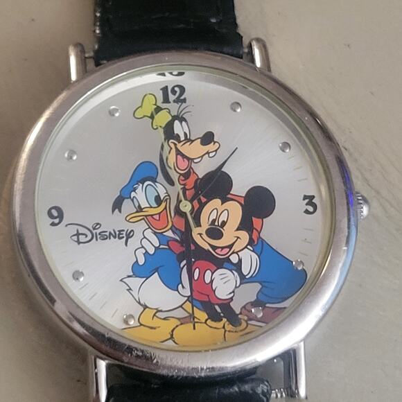 DISNEY 70 years of Friendship Watch Leather Band New Battery Special Edition - Picture 3 of 7